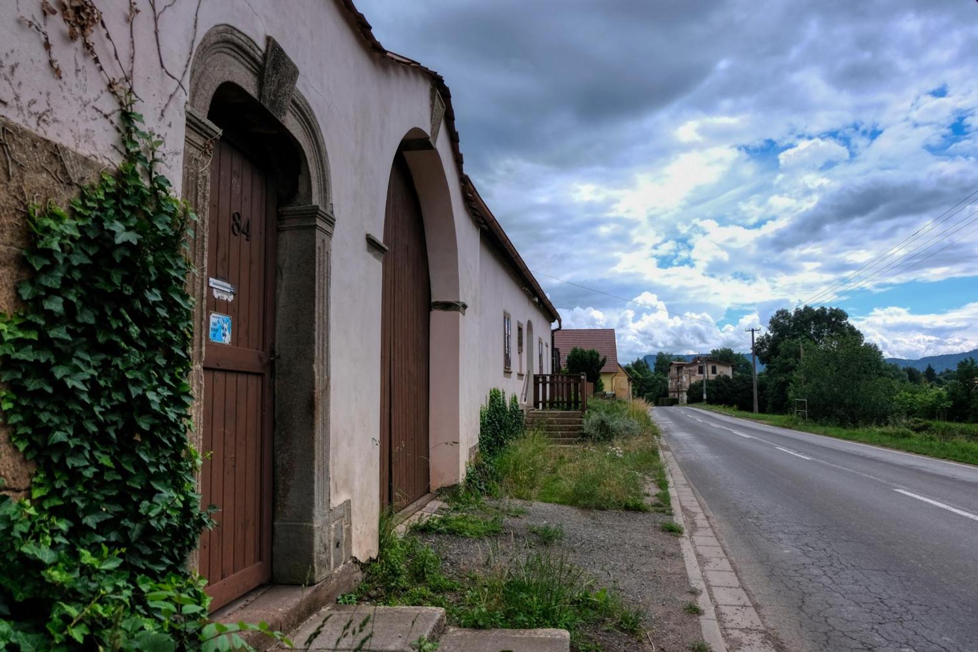Apartmány v broumovském statku Extérieur photo