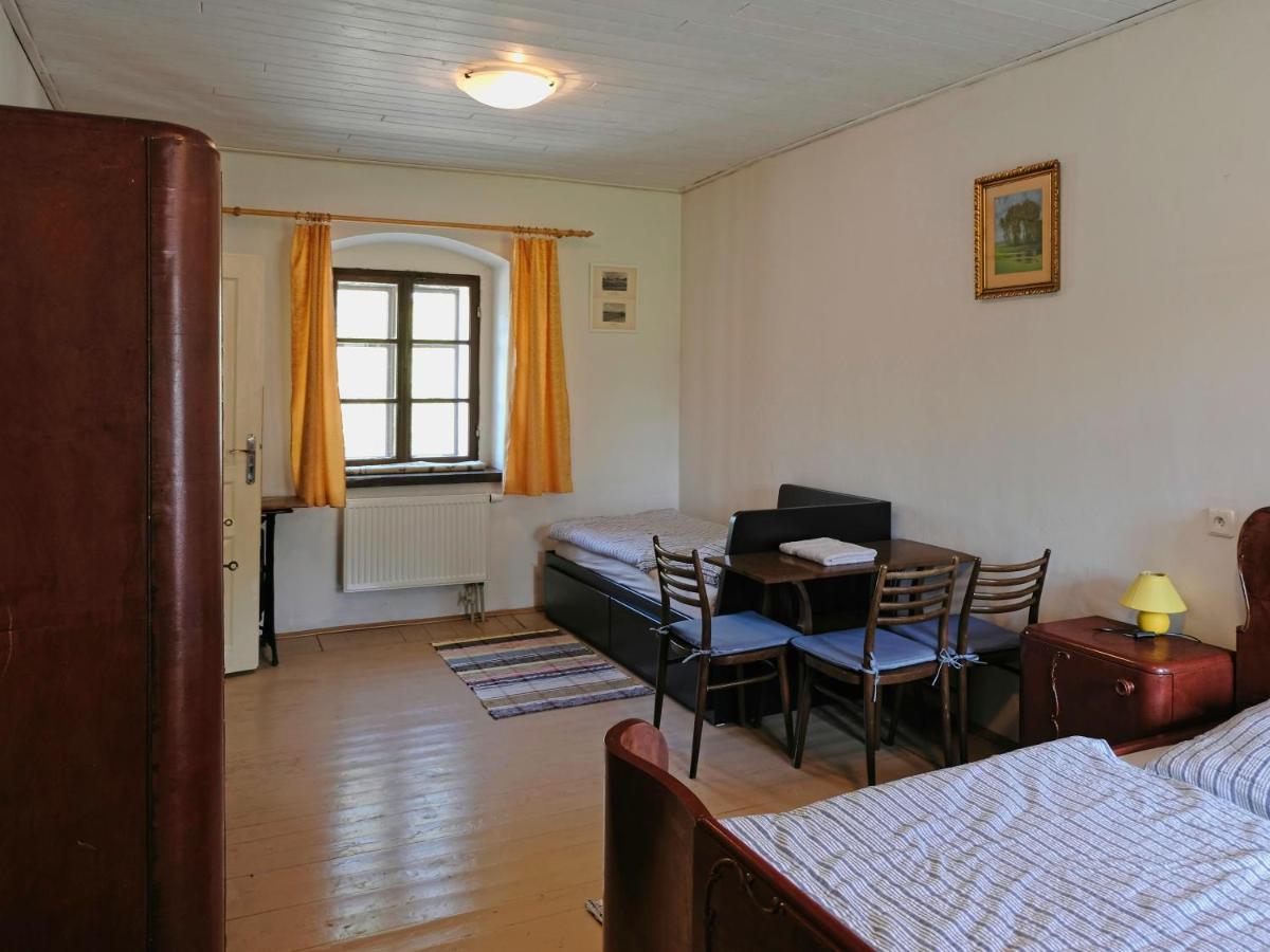 Apartmány v broumovském statku Extérieur photo