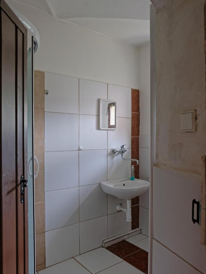 Apartmány v broumovském statku Extérieur photo
